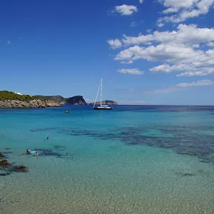 https://camping-cala-nova.balearic-islands.net